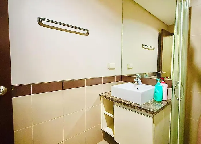 Vincondotel Malate 2br Admiral 2823 Manille